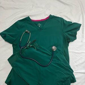 Med Couture jogger scrub set for sale 🤍